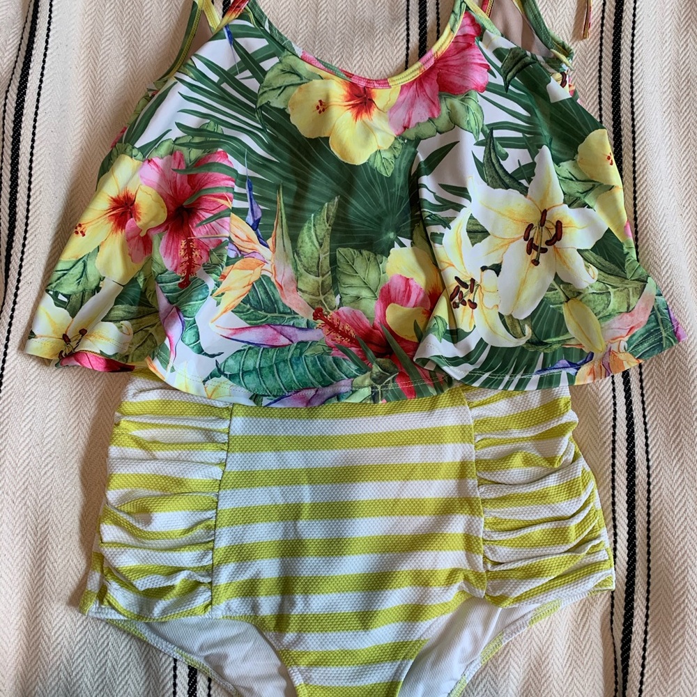 Kortni Jeane Tropical Floral+Stripe Set, sz.S